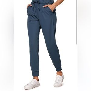 NEW Lululemon On The Fly Joggers💙